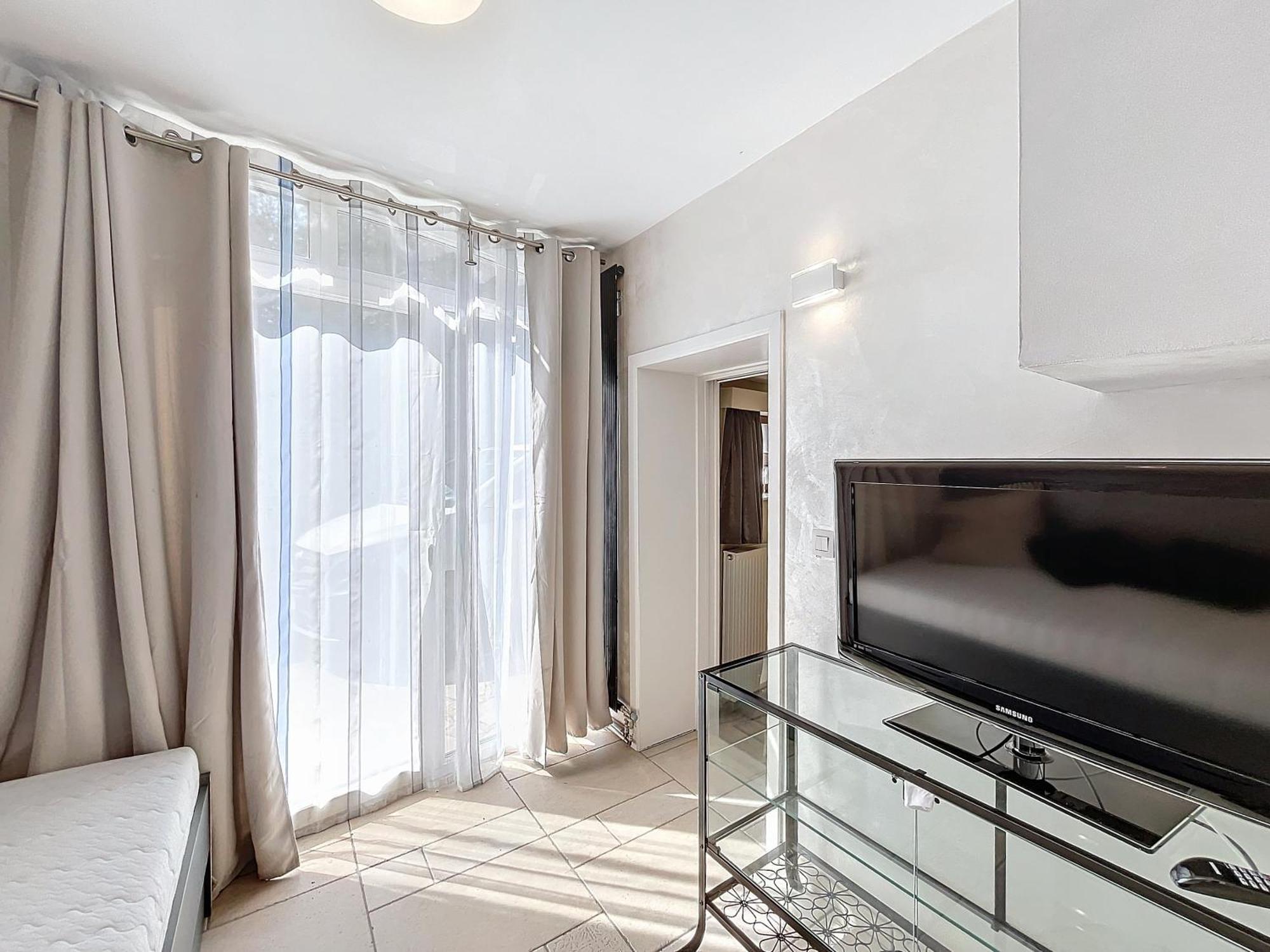 Le Relais Des Forges Villa Спримонт Екстериор снимка